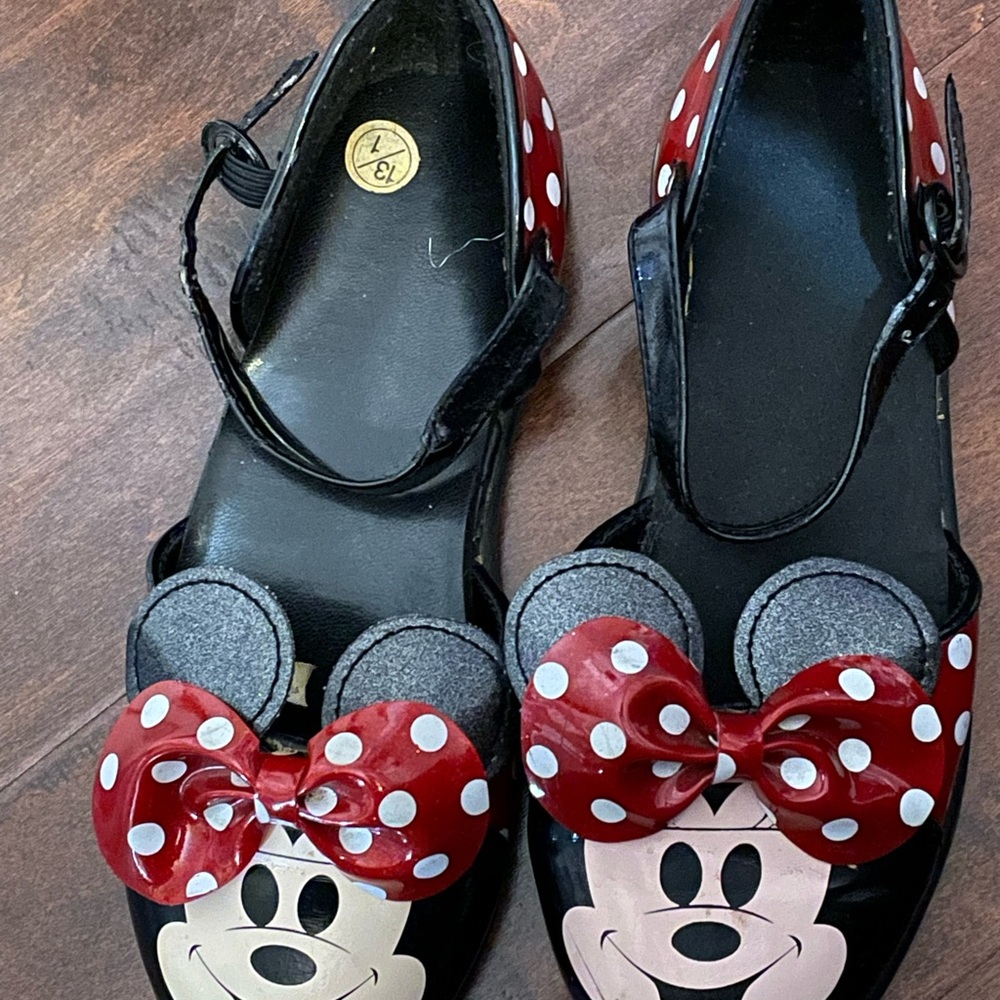 Disney Kids Minnie Mouse Polka Dot Dress Shoes